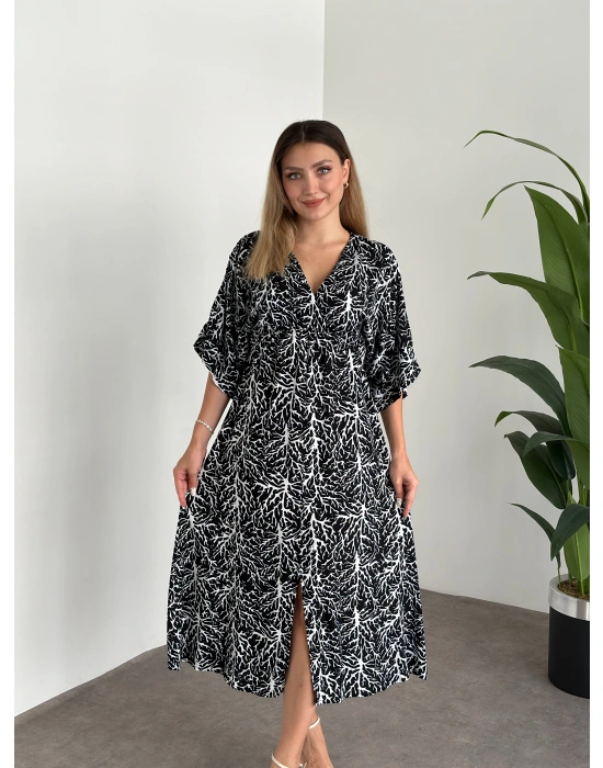 Kruvaze Yaka Yarasa Kol Yırtmaçlı Lastikli Elbise Siyah Beyaz