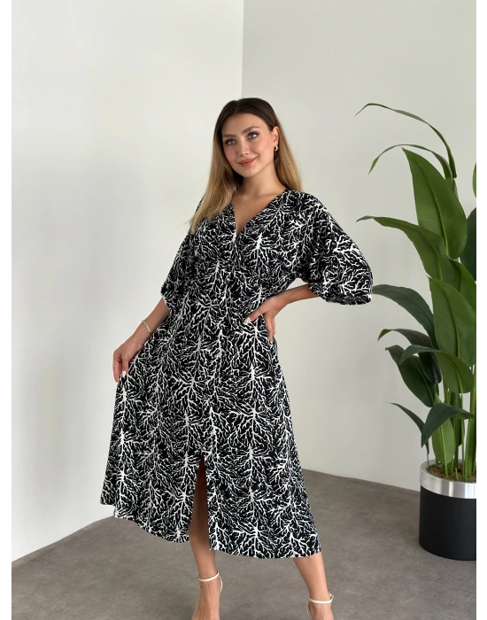 Kruvaze Yaka Yarasa Kol Yırtmaçlı Lastikli Elbise Siyah Beyaz