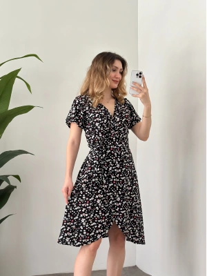 Asimetrik Kesim Önden Bağlamalı Viskon Elbise Siyah Beyaz