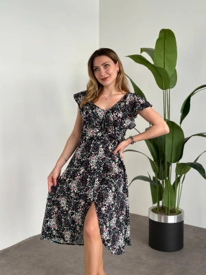 Yırtmaçlı Yakası İki Şekilde Kullanılabilir Pamuklu Viskon Elbise Siyah