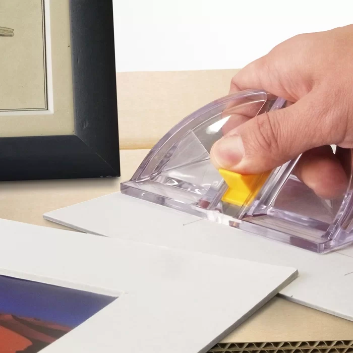 OLFA MC-45 Derecelik Açıyla Kesim Yapabilen Maket Bıçağı