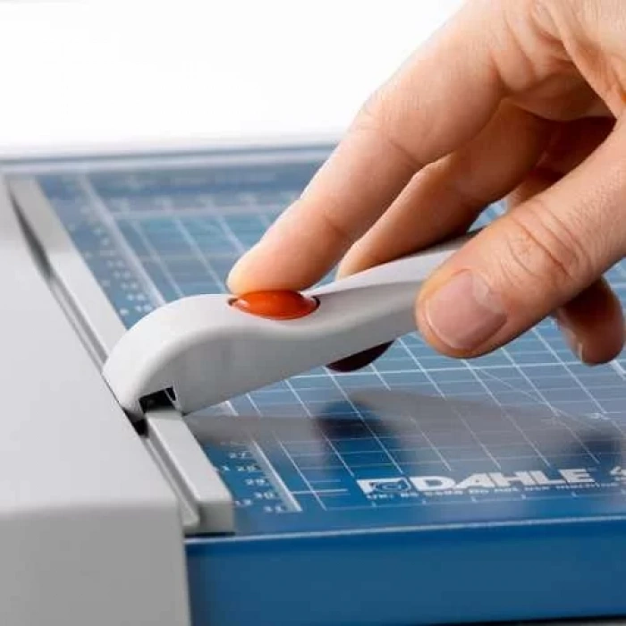 Dahle 442 Üst Düzey A3 Sürgülü Giyotin (35 Yaprak Kapasiteli)