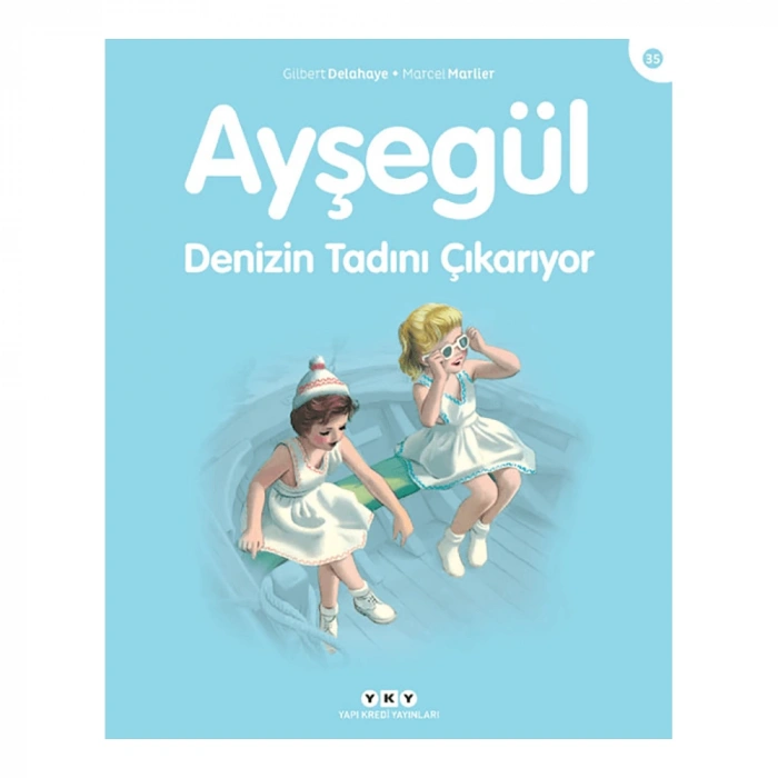 Ayşegül  Denizin Tadını Çıkarıyor