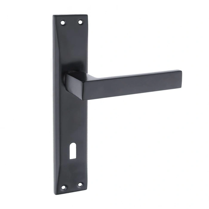 Avanti Mat Siyah Yale