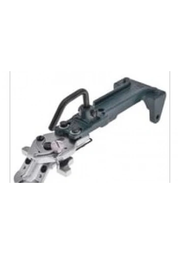 Juki MB-372/373 Düğme Çenesi / B2547-372-OBO