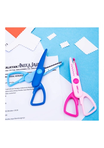 Deli Craft Makas Neon 136mm D60000