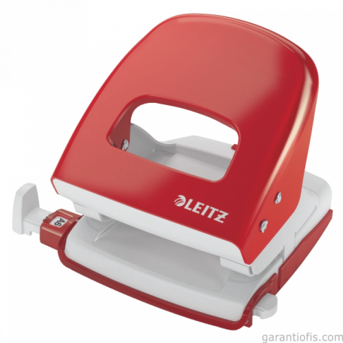Leitz 5008 Kırmızı Delgeç (30 Sayfa Kapasiteli)