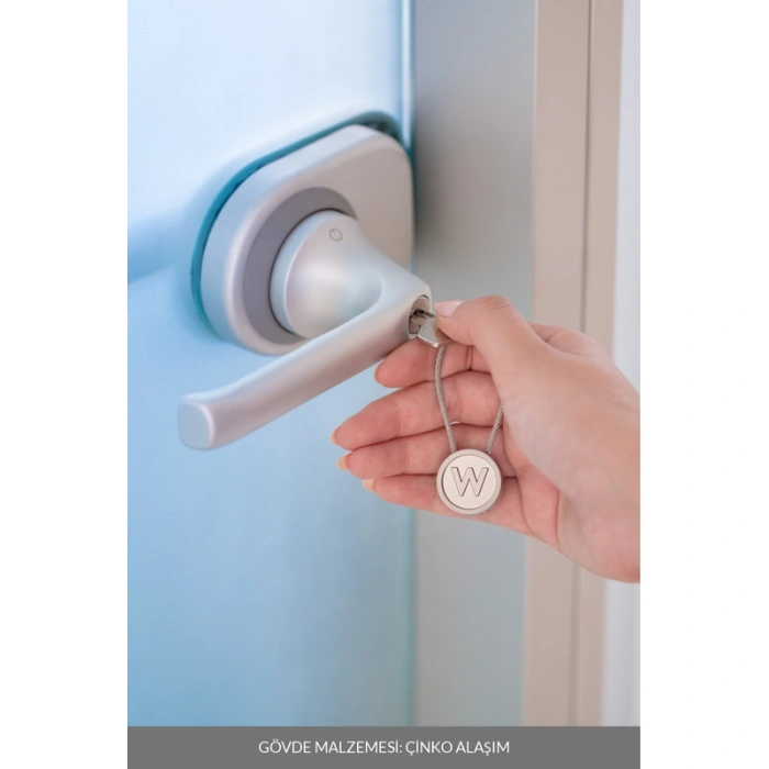 LATON RÖYHKEA METAL ANAHTARLIK V HARFİ ÇİNKO ALAŞIM PASLANMAZ ÇELİK GÜMÜŞ