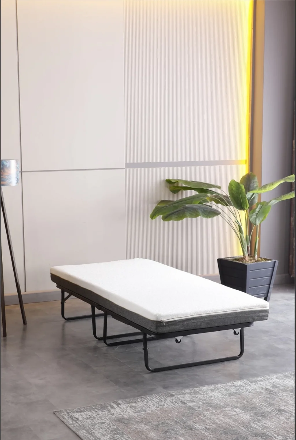 Limni Home Devon Metal Katlanır Karyola (Siyah) + Yatak