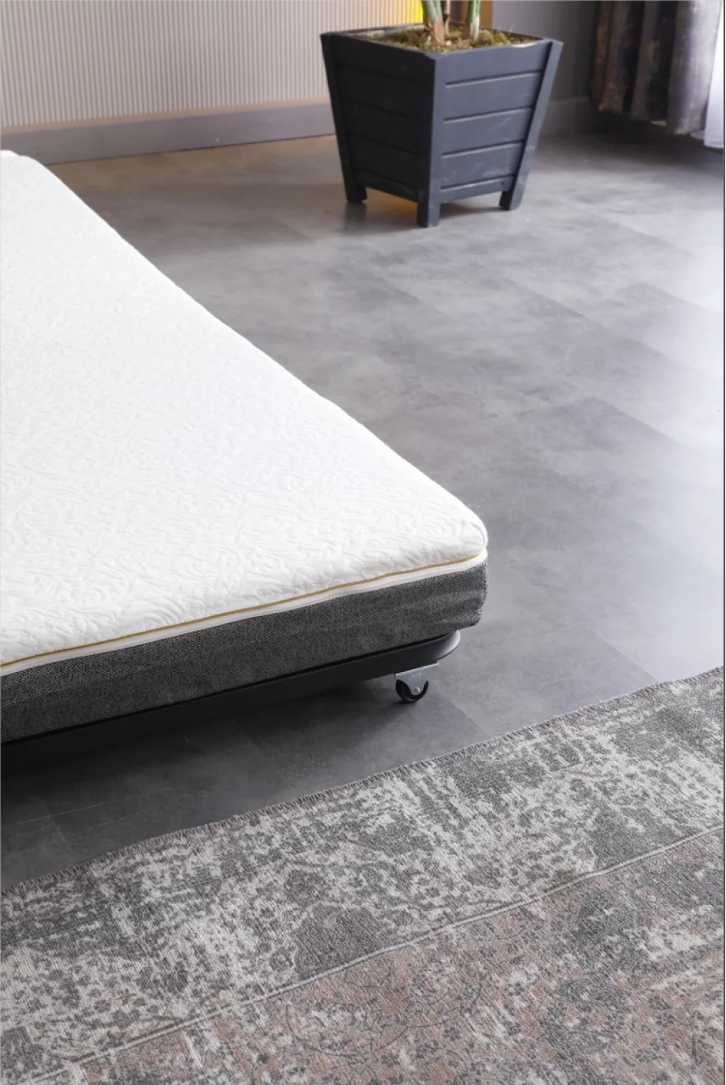 Limni Home Devon Metal Katlanır Karyola (Siyah) + Yatak