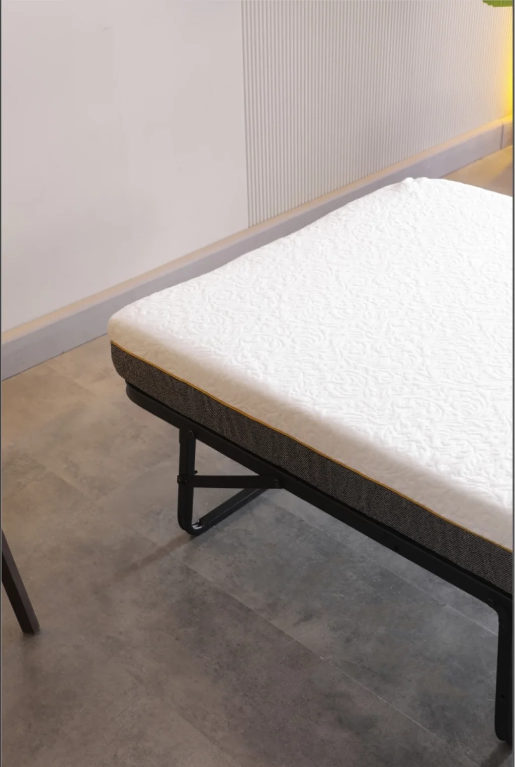 Limni Home Devon Metal Katlanır Karyola (Siyah) + Yatak