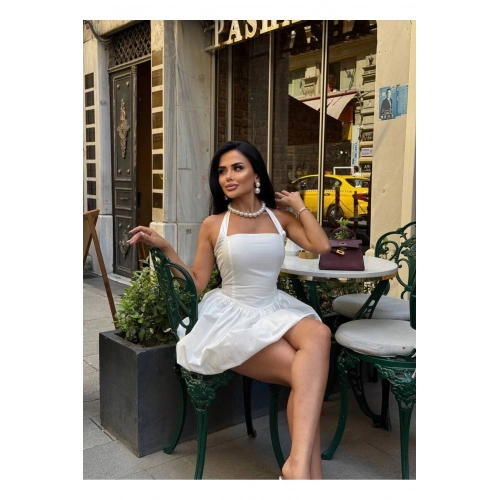 Boyundan Bağlamalı Kare Yaka Balon Astarlı Mini Beyaz Elbise
