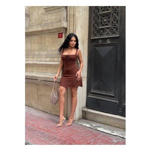 Askılı Mini Drapeli Aerobin Büzgü Detaylı Astarlı Kahverengi Elbise