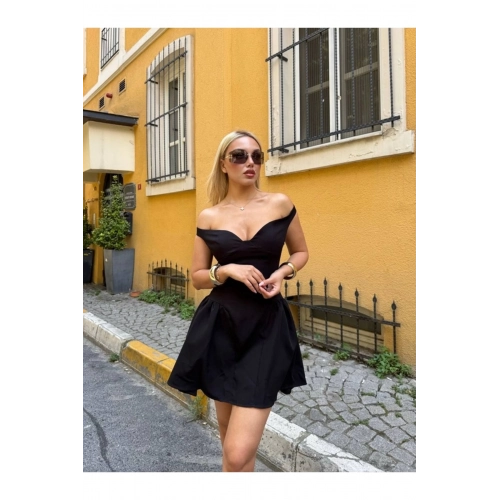 Kadın Lastikli Omzu Açık Göğüs Detaylı Fermuarlı Mini Boy Siyah Elbise