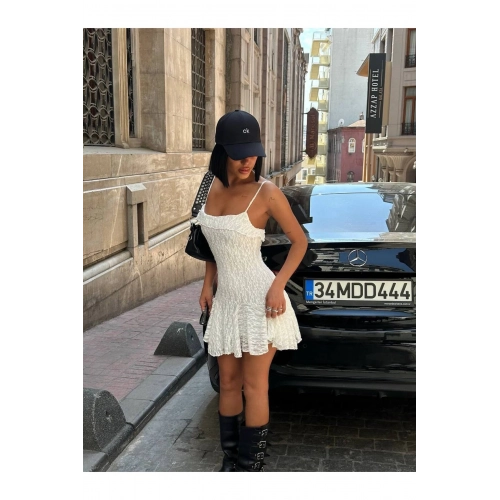 Kadın Ayarlanabilir Askılı Dantel Güpürlü Mini Kloş Beyaz Elbise