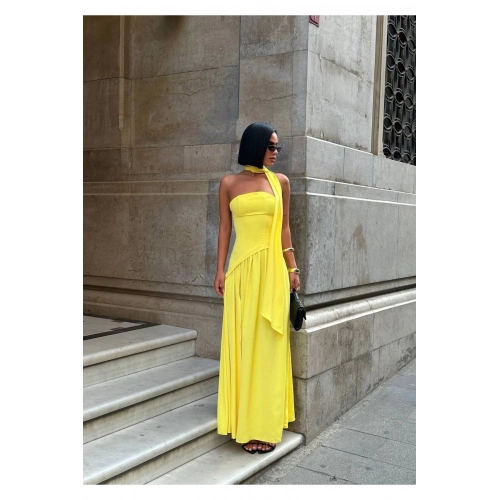 Kadın Dubai Kumaş Sırt Bağlamalı Çapraz Kesim Detaylı Yırtmaçlı Maxi Boy Sarı Elbise