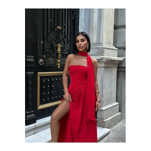 Kadın Dubai Kumaş Sırt Bağlamalı Çapraz Kesim Detaylı Yırtmaçlı Maxi Boy Kırmızı Elbise