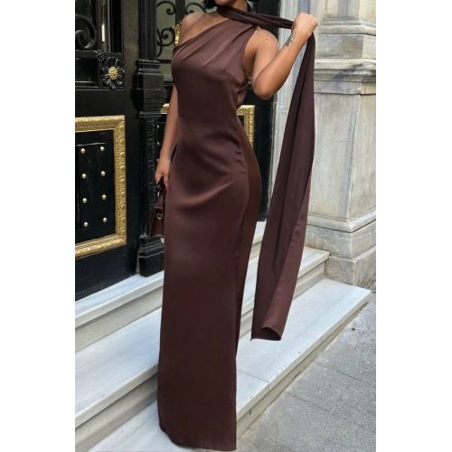 Kadın Premium Tek Omuz Şal Detaylı Saten Maxi Elbise – Kahverengi