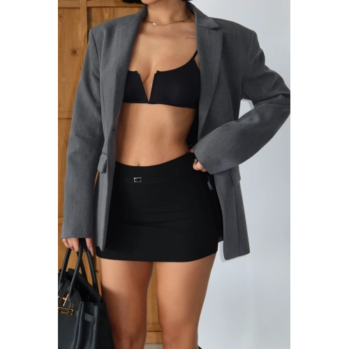 Şık Kemer Detaylı Basic Mini Şortlu Siyah Etek