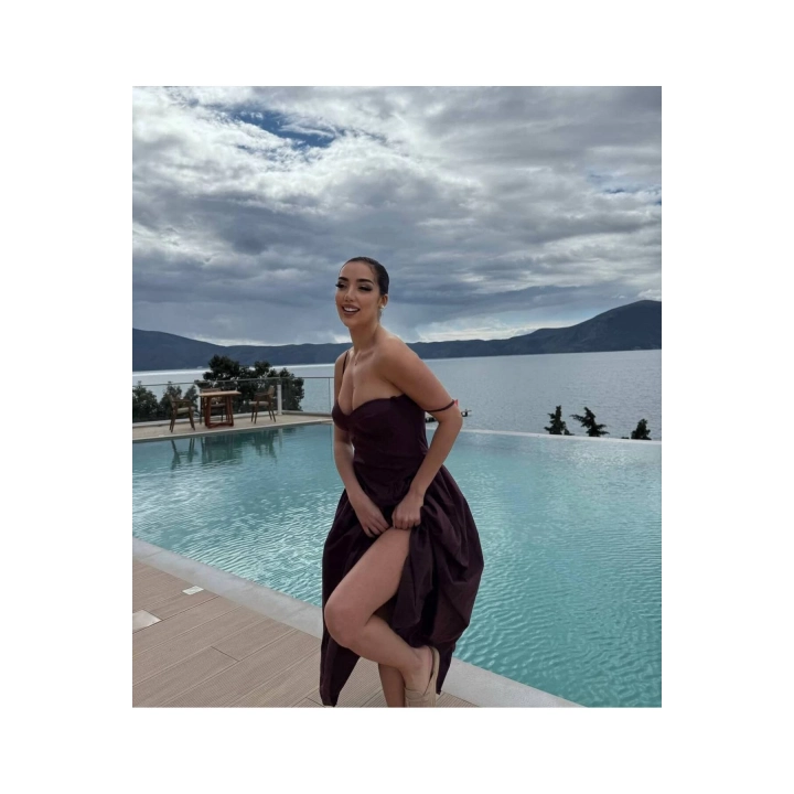 Prenses İnce Askılı Kalp Yaka Uzun Elbise