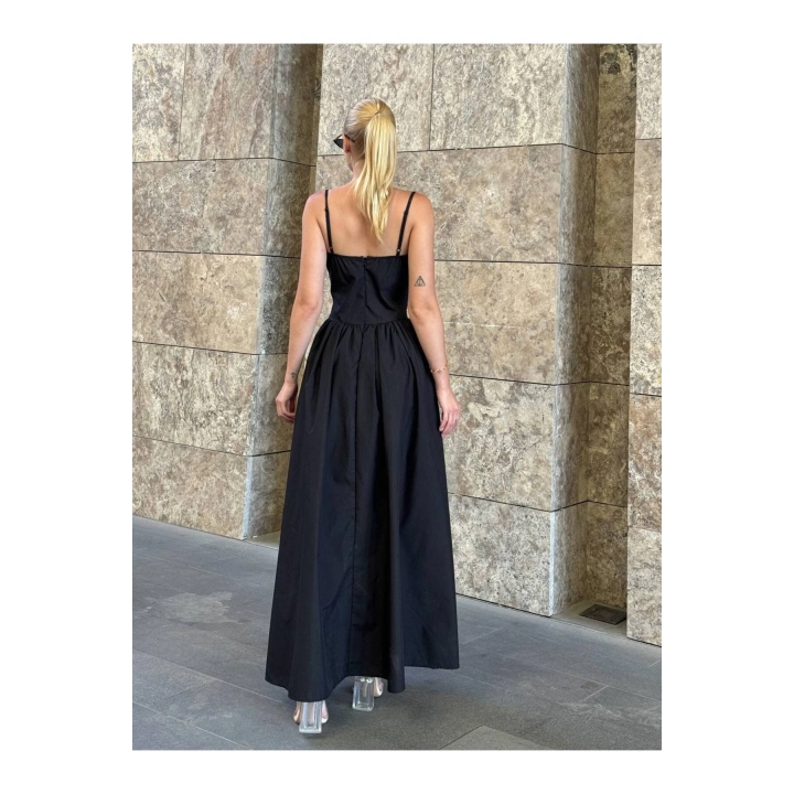 Prenses İnce Askılı Kalp Yaka Uzun Elbise