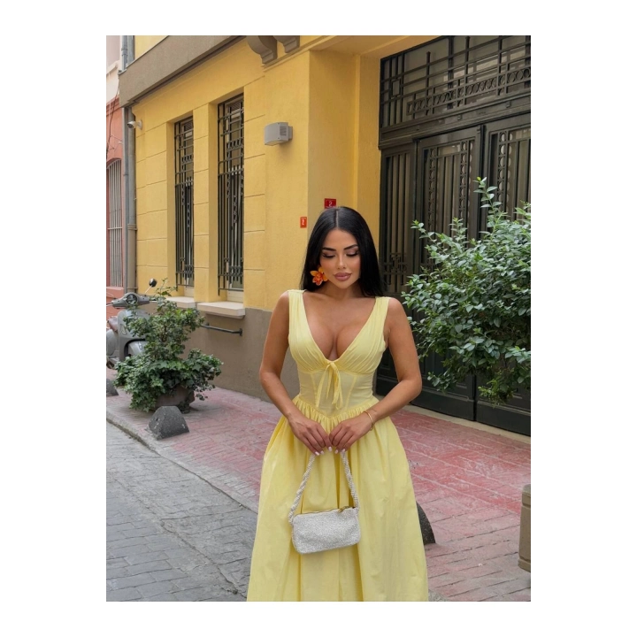 Kalın Askılı Büzgü Detaylı Korsaj Form Elbise