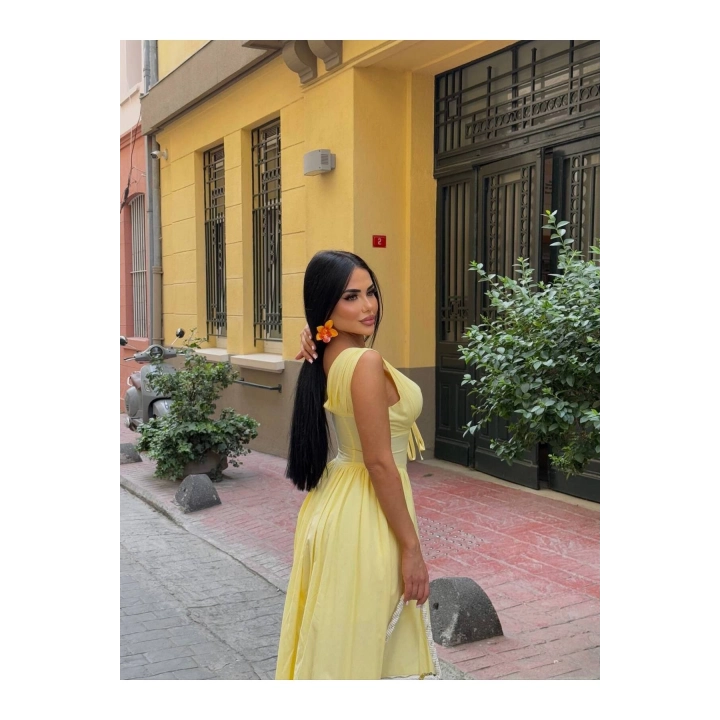 Kalın Askılı Büzgü Detaylı Korsaj Form Elbise