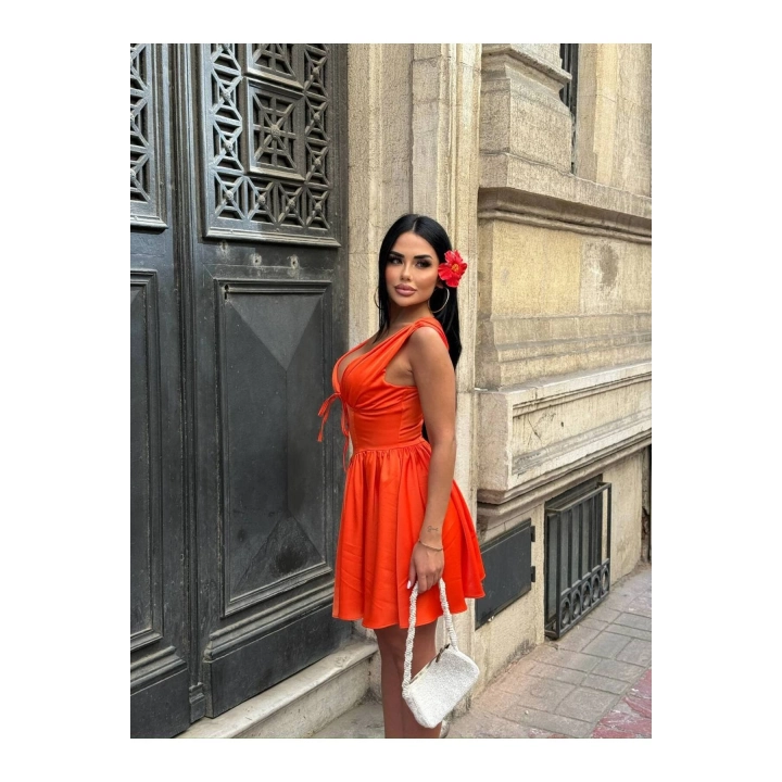 Korsaj Detaylı Şortlu Saten Elbise