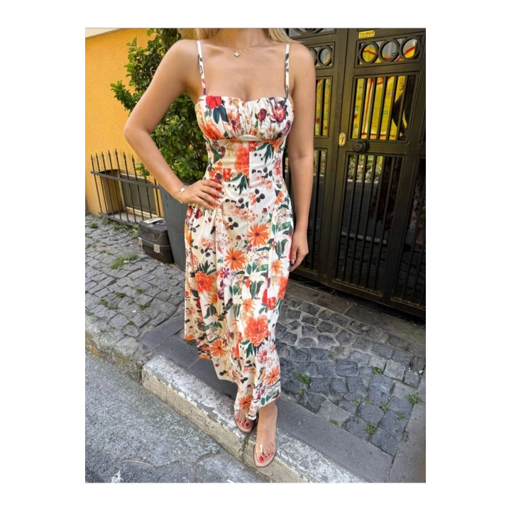 Çiçek Desenli Askılı Sırtı Gipeli Bağcıklı Fermuar Detaylı Elbise