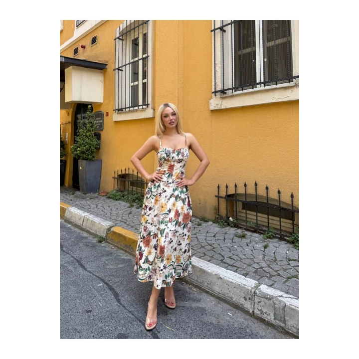 Çiçek Desenli Askılı Sırtı Gipeli Bağcıklı Fermuar Detaylı Elbise