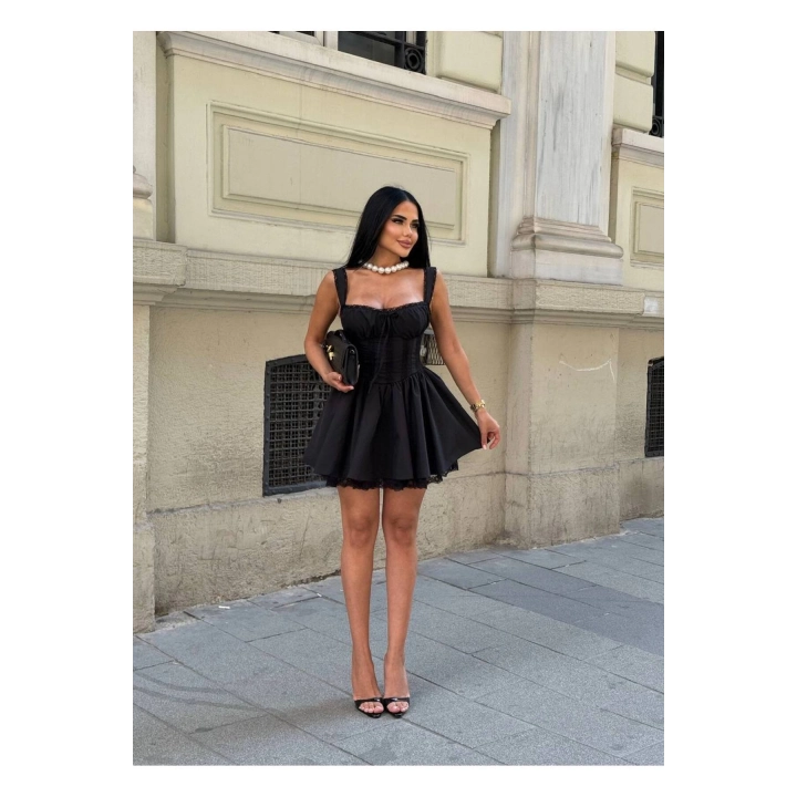 Korse Görünümlü Dantel Detaylı Siyah Astarlı Askılı Mini Elbise