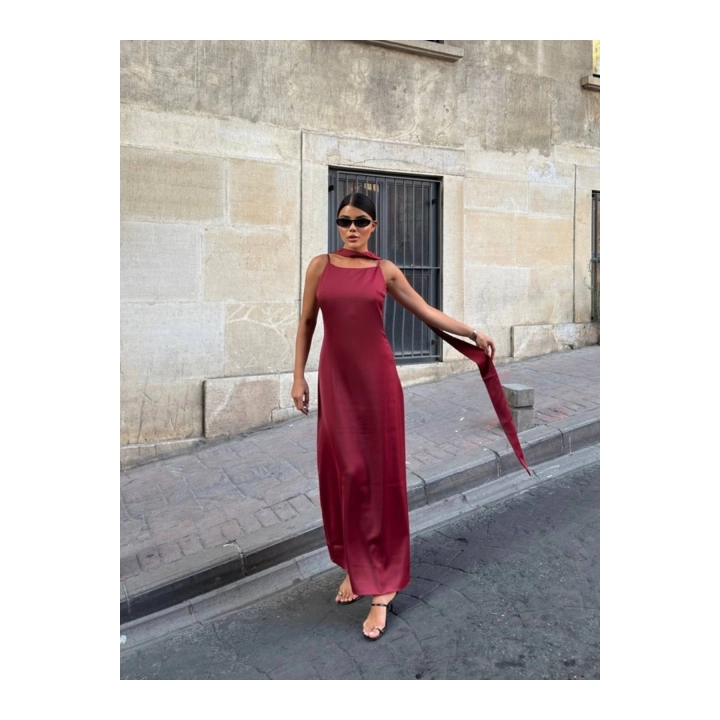 Kadın Saten Sırt Dekolteli İnce Askılı Şal Detaylı Esnek Kumaş Maxi Boy Bordo Elbise