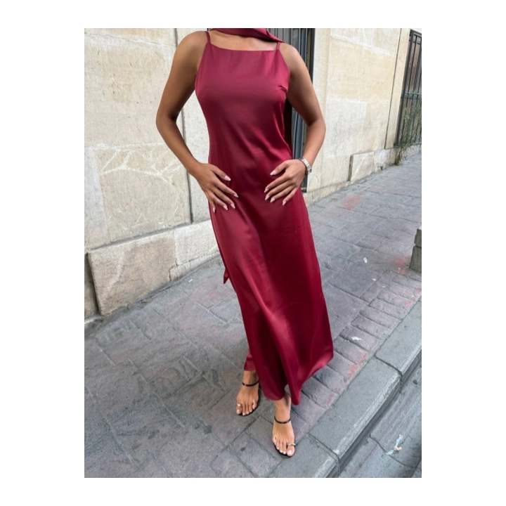 Kadın Saten Sırt Dekolteli İnce Askılı Şal Detaylı Esnek Kumaş Maxi Boy Bordo Elbise