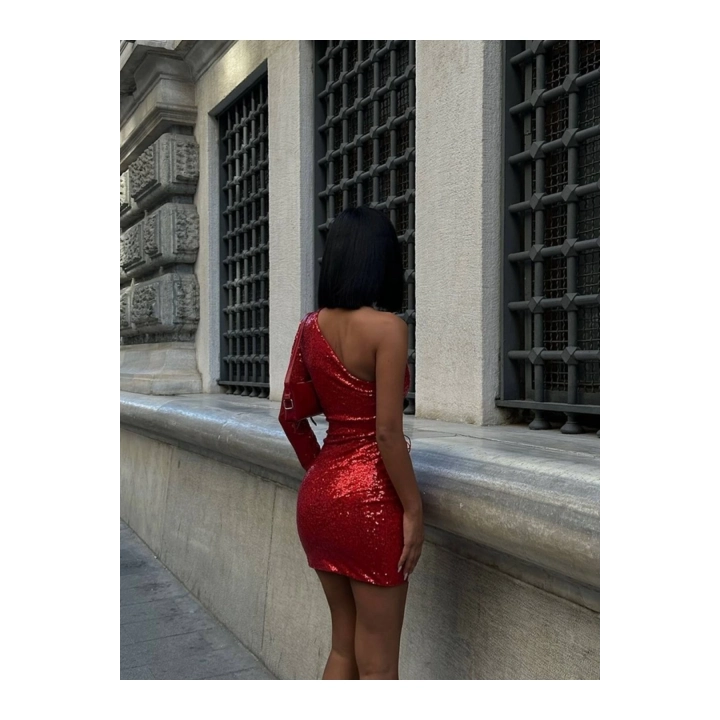 Kadın Göğüs Dekolteli Tek Kol Payetli Kırmızı Mini Boy Elbise