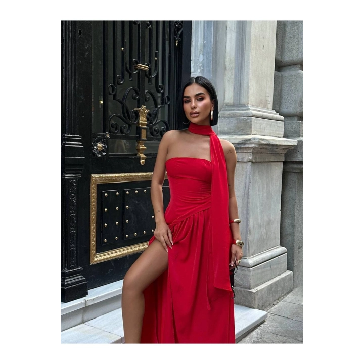 Kadın Dubai Kumaş Sırt Bağlamalı Çapraz Kesim Detaylı Yırtmaçlı Maxi Boy Kırmızı Elbise