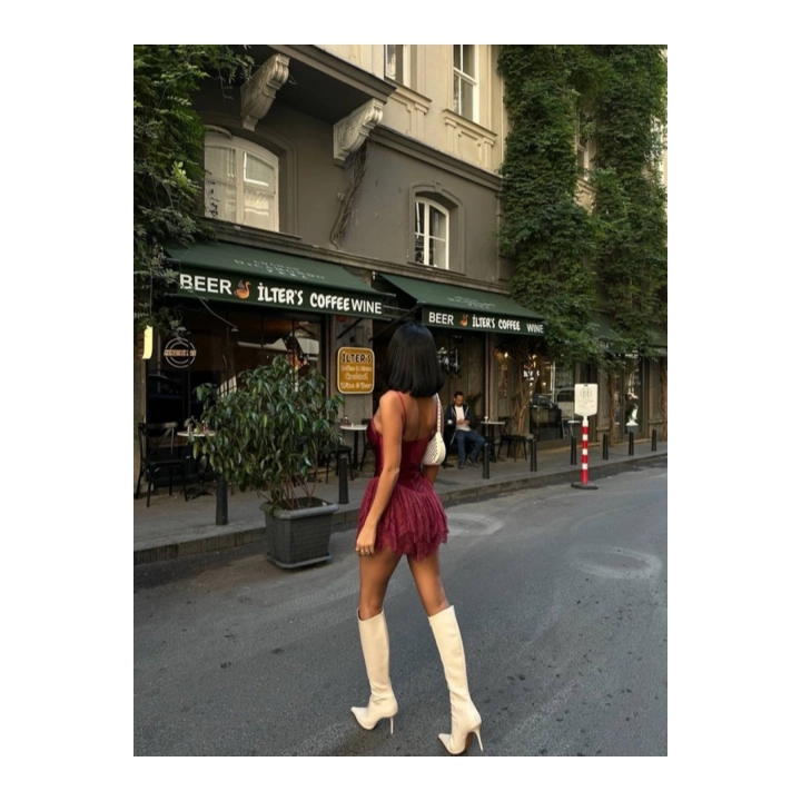 Kadın Premium Dantel Detaylı Askılı Biyeli Şortlu Bordo Mini Boy Elbise