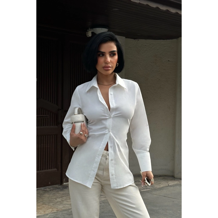 Sırt Bağlama Detaylı Beyaz Basic Gömlek