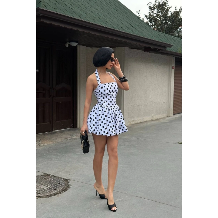 Kadın Boyundan Bağlamalı Kare Yaka Balon Astarlı Mini Beyaz Siyah Puantiyeli Elbise