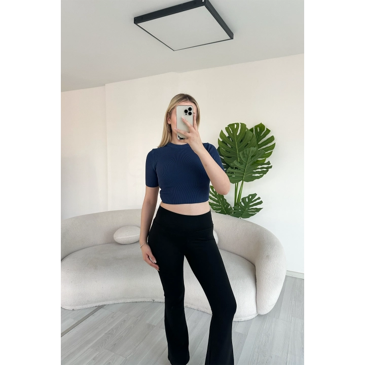 Bisiklet Yaka Kısa Kollu Lacivert Crop Triko Kazak