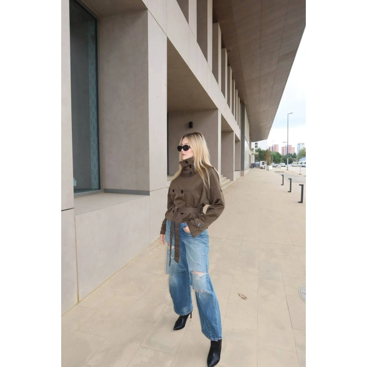 BSK Haki Düğme Detaylı Dik Yaka Kemerli Kısa Boy Trençkot