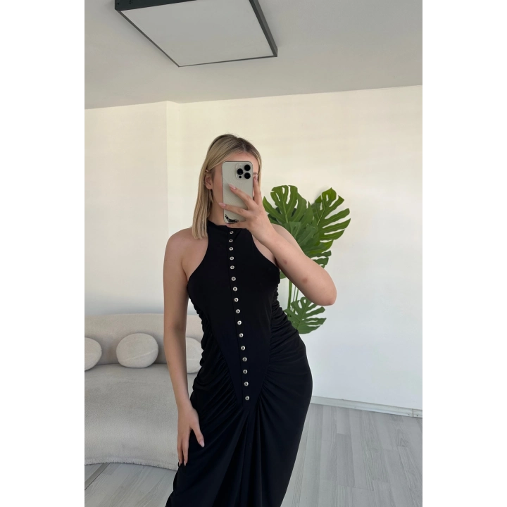 Kadın Düğme Detaylı Büzgülü Halter Yaka Siyah Maxi Elbise