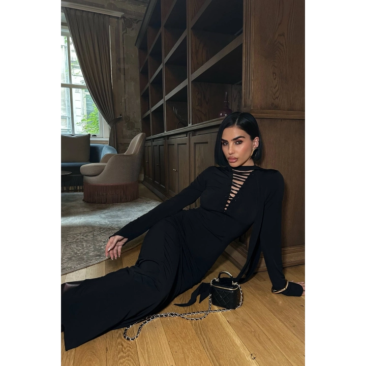 Şallı Göğüs Detaylı Maxi Boy Sandy Siyah Elbise