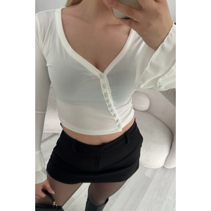 Şık Düğme Detaylı İspanyol Kol Beyaz Bluz