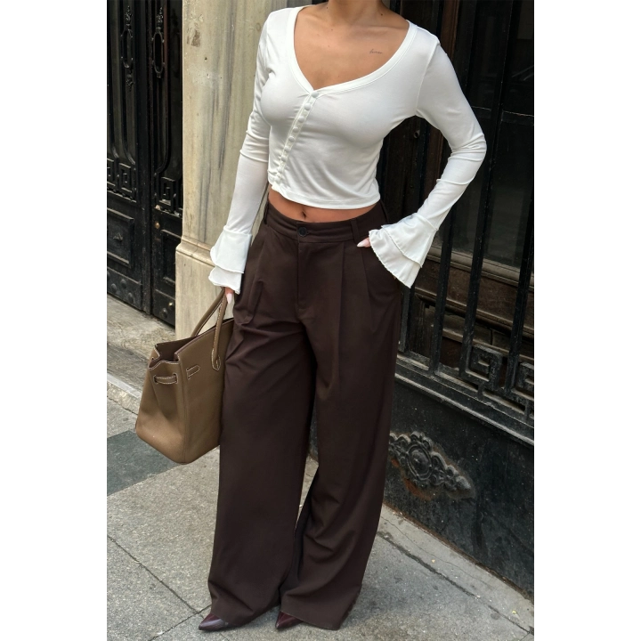 Şık Düğme Detaylı İspanyol Kol Beyaz Bluz