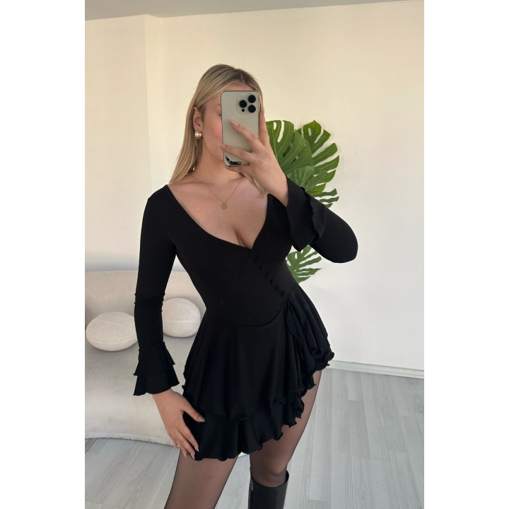 Şık Düğme Detaylı İspanyol Kol Şortlu Pileli Siyah Mini Elbise