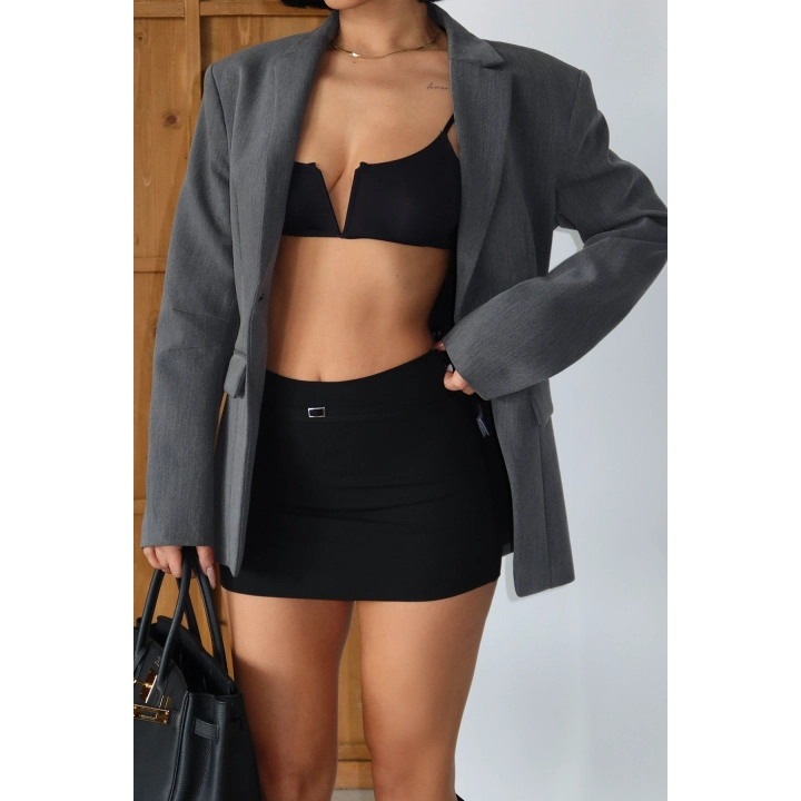 Şık Kemer Detaylı Basic Mini Şortlu Siyah Etek