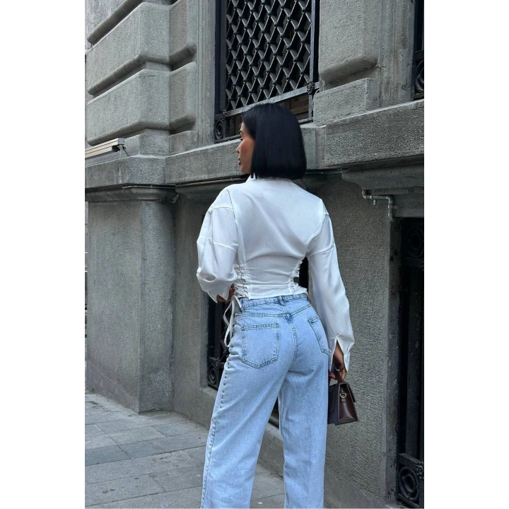 Yan Bağcıklı Korse Formlu Beyaz Gömlek