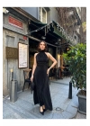 Halter Yaka Uzun Pliseli Kumaş Siyah Elbise