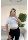Bisiklet Yaka Kısa Kollu Beyaz Crop Triko Kazak