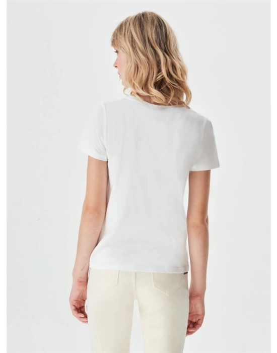 Çiçek Logolu Kadın T-Shirt